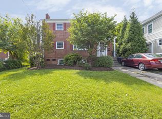 706 N Cleveland St, Arlington, VA 22201