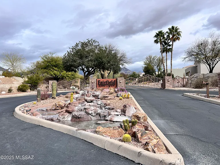 7449 E Ridge Point Rd — Photo 36
