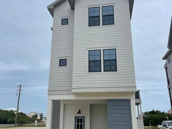 253 E Gulf Beach Dr, Eastpoint, FL 32328