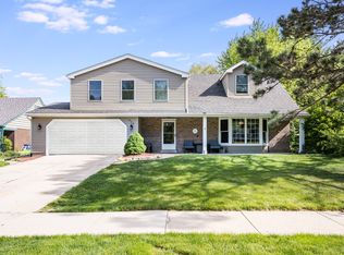 509 Menominee Ln, Naperville, IL