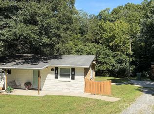 216 Auten Cir, Mount Holly, NC 28120