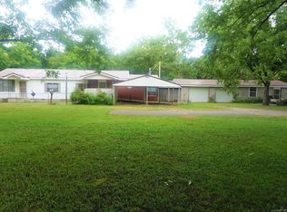 908 W 7th St, Dewar, OK 74431