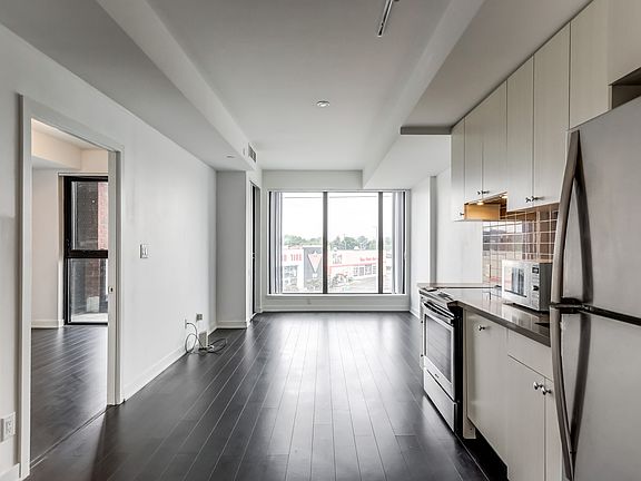 3rd image of 2799 Kingston Rd #3XX