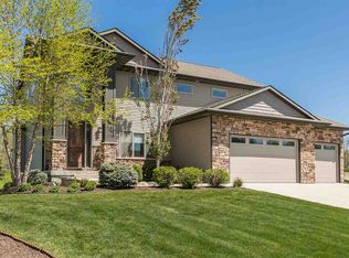 2448 Dempster Dr, Coralville, IA 52241