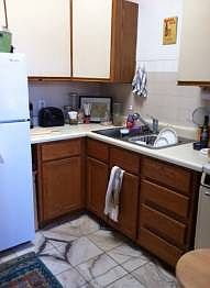 1st image of 903 W Belmont Ave APT 3R