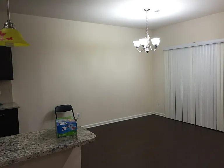 530 Whitworth Ln — Photo 18