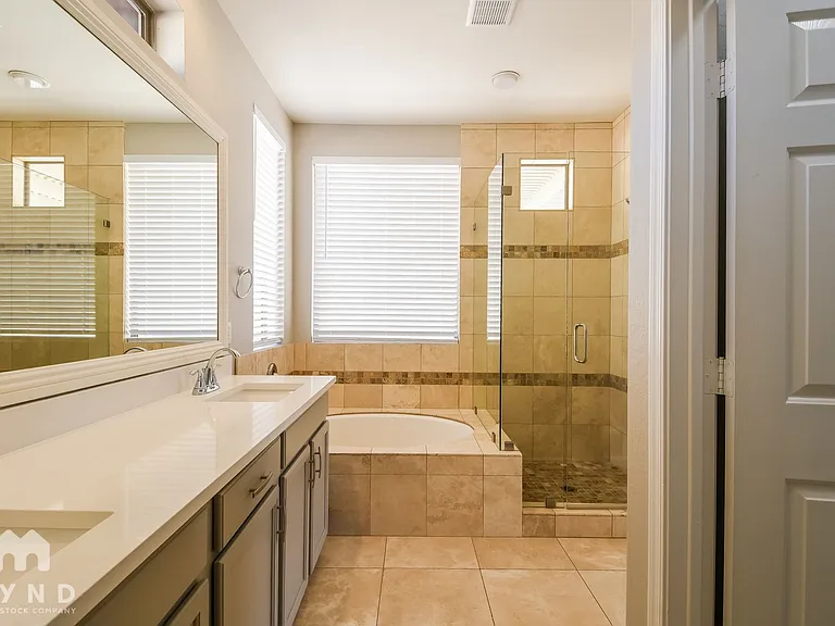 41201 N Yorktown Trl — Photo 10