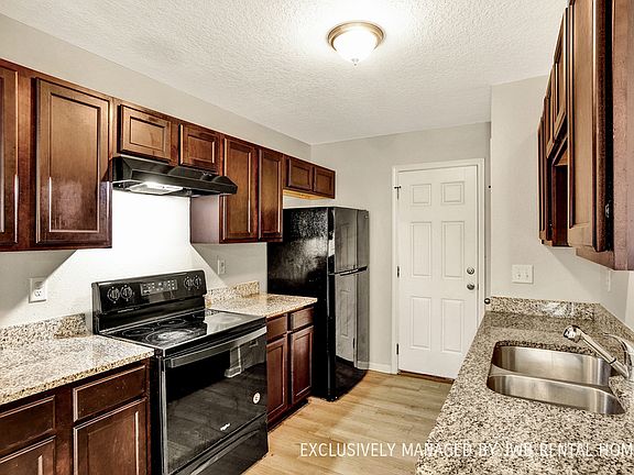 2nd image of 8667 India Ave