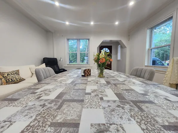 63-29 Dry Harbor Road image 6 of 13