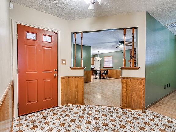 3rd image of 601 SW 69th St