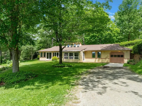 76 Bly Hollow Rd, Petersburgh, NY 12138
