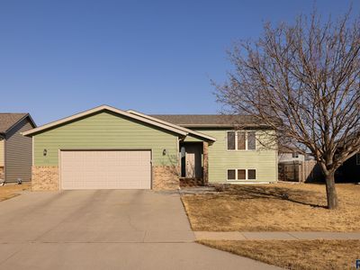506 Emmett Trl, Harrisburg, SD, 57032