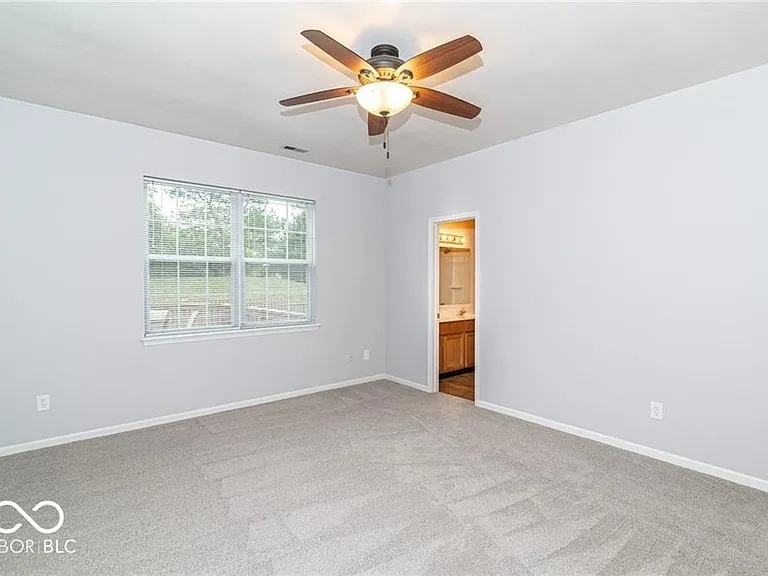10272 Lakeland Dr — Photo 12