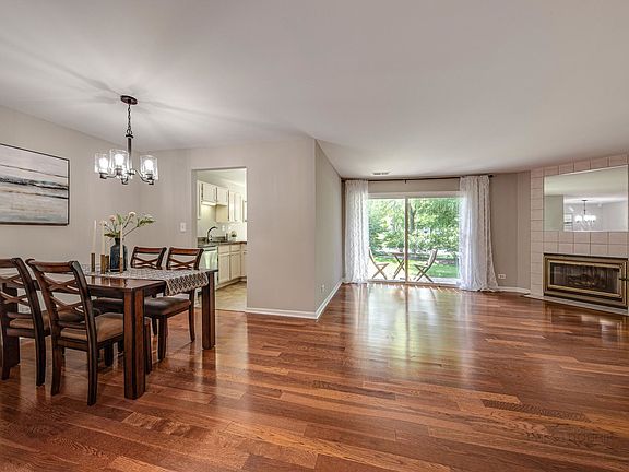 4th image of 1565 Thornfield Ln APT 7