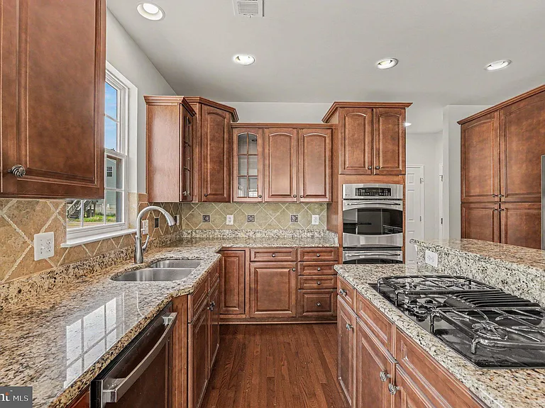 9709 Glenn Brooke Ct — Photo 11