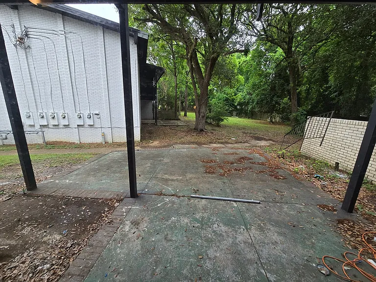 3701 Wesley Dr — Photo 76