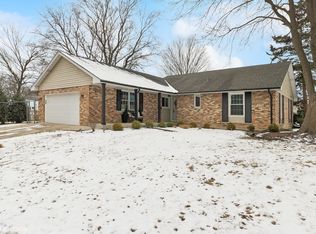 757 E Carpenter Dr, Palatine, IL 60074