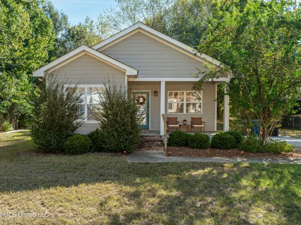 219 N 21st Ave, Hattiesburg, MS 39401