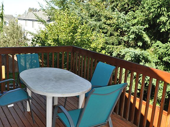 Upper deck