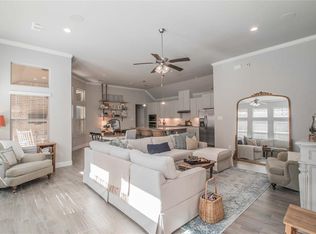 913 Boardwalk Way, Roanoke, TX 76226