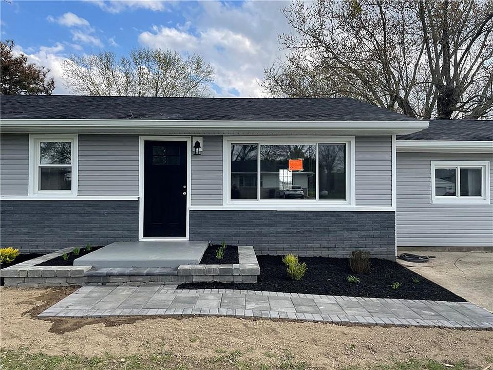 1st image of 1201 E Meadows Dr