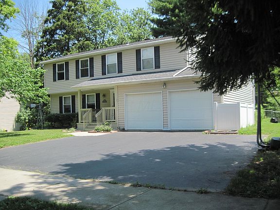 5th image of 82 Kennebec Pl W