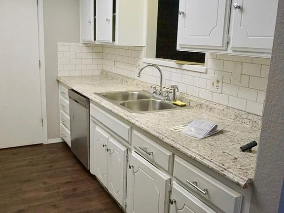 Stylish Updated Kitchen with Subway Tile Backsplash
