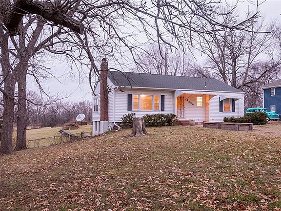 2nd image of 5220 Sloan Ave