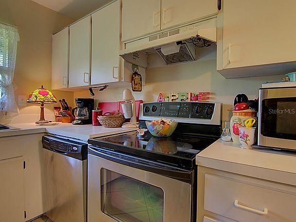 5th image of 313 Dirksen Dr APT A8