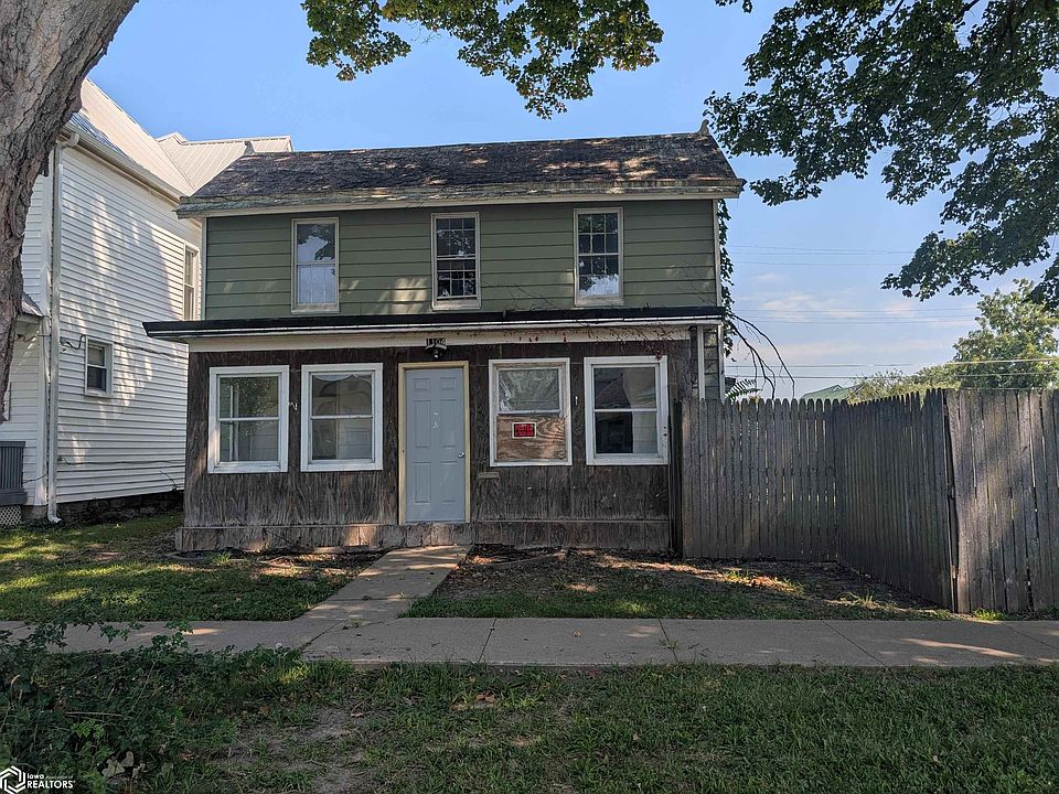 1st image of 1104 S 10th St