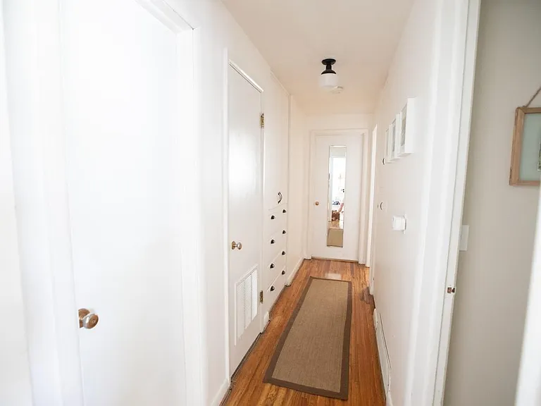 4019 S Olympic Way — Photo 19