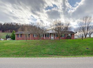 766 Laurels Rd, Johnson City, TN 37601