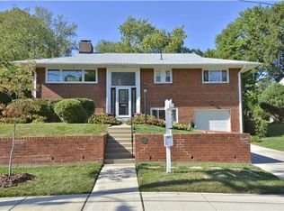 6041 Cheshire Dr, Bethesda, MD 20814