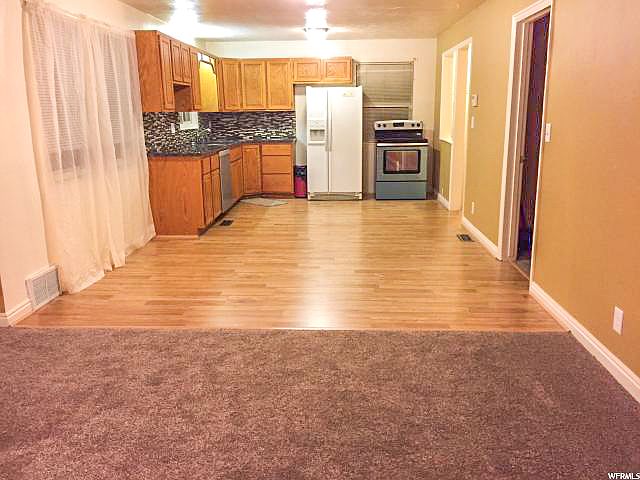 2nd image of 2575 Tyler Ave