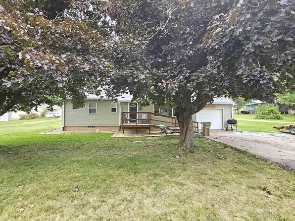309 Carlton St, Clermont, IA 52135