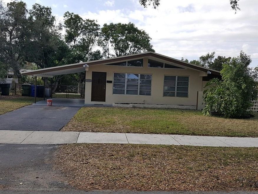 1st image of 1721 NW 27th Ter