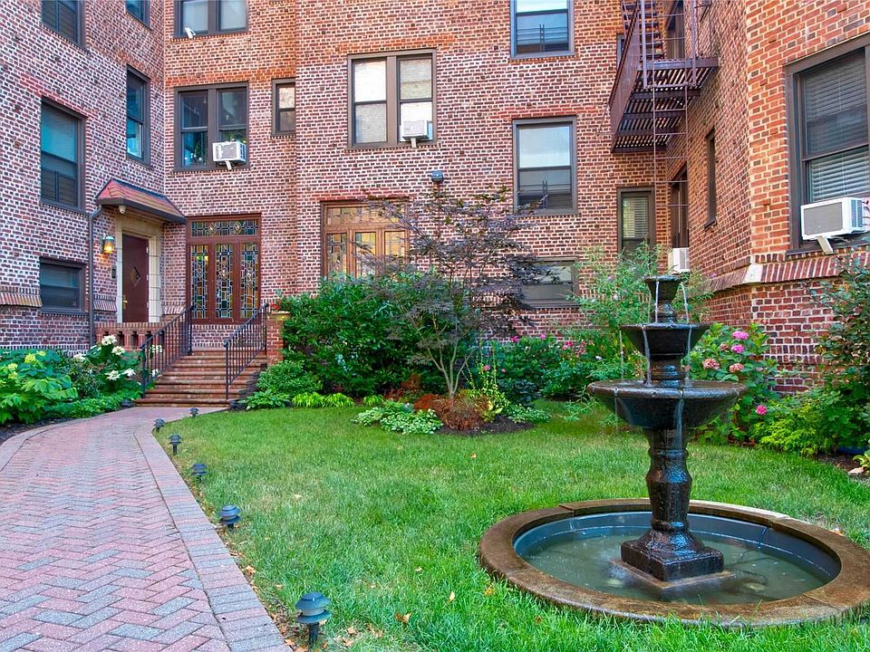 1st image of 12 Hempstead Ave APT 3I
