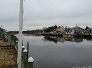 19 Anglers Rd, Tuckerton, NJ 08087