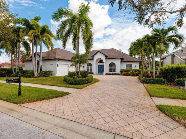 10213 Golden Eagle Dr, Seminole, FL 33778