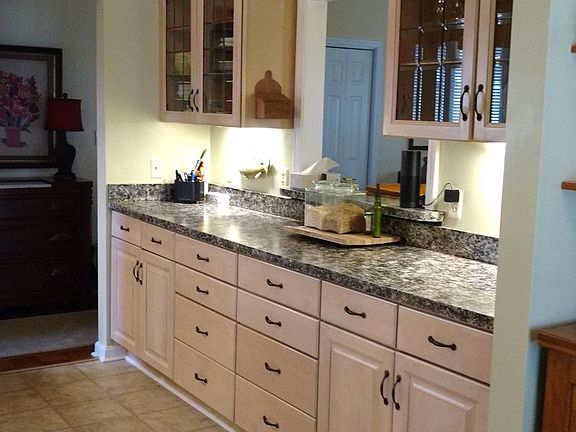Large kitchen ample storage