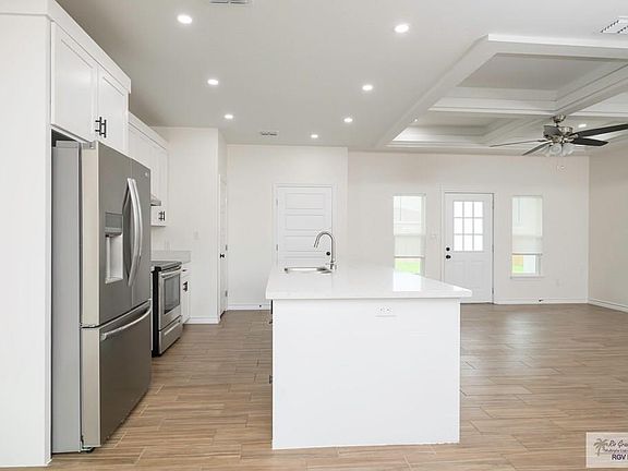 5th image of 371 Tamarindo Ln