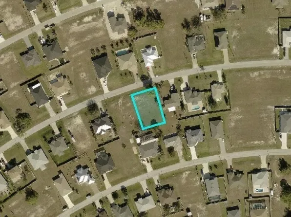 1840 NW 15th St, Cape Coral, FL 33993