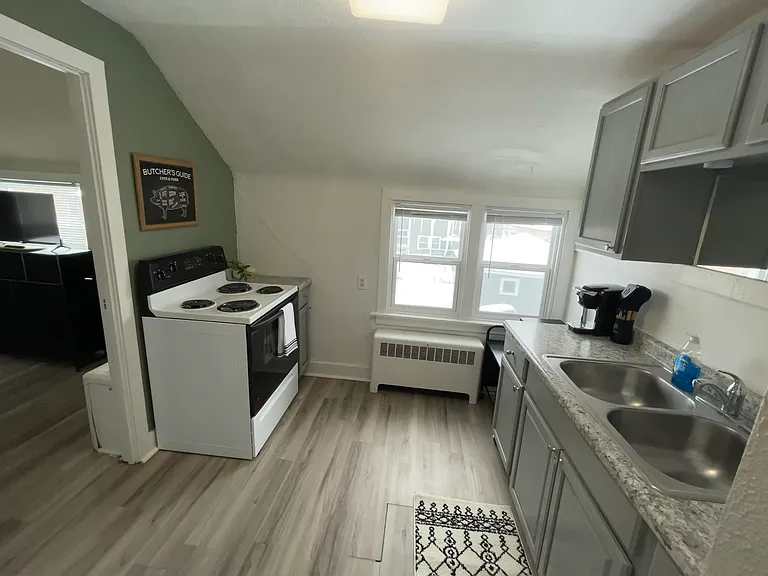 Maple Ct — Photo 6