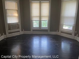 830 W Jefferson St #1/2, Springfield, IL 62702