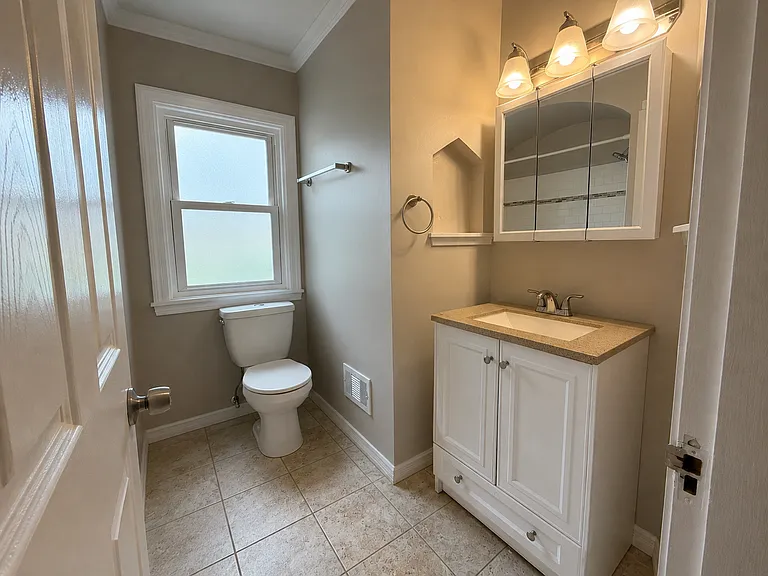 8350 Orchard Ave — Photo 9