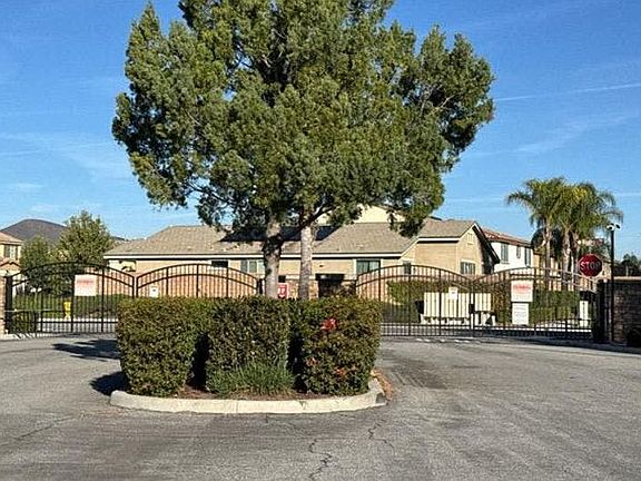 3rd image of 30084 Leeward Ct
