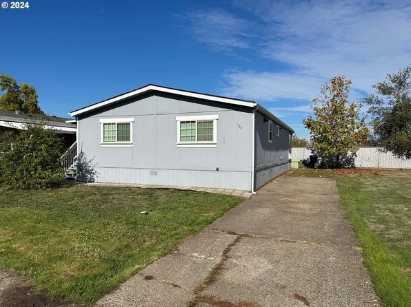 1415 S Bertelsen Rd Space 122, Eugene, OR 97402