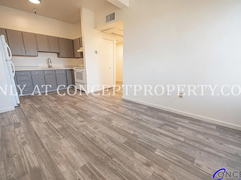 223 E 3rd Ave — Photo 38