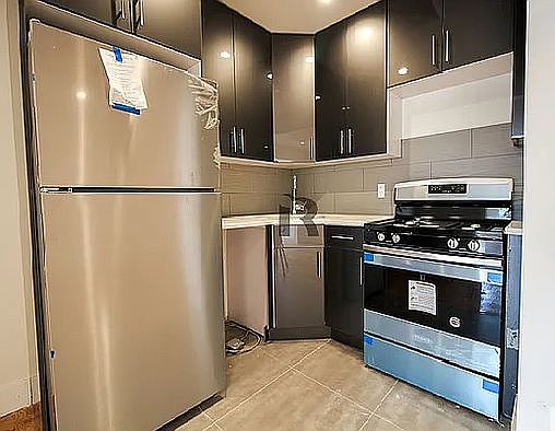5th image of 1552 Myrtle Ave #2C