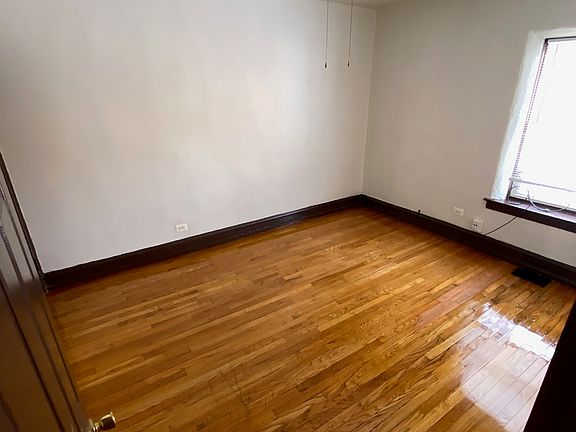 5th image of 7720 S Marquette Ave #7722-1B